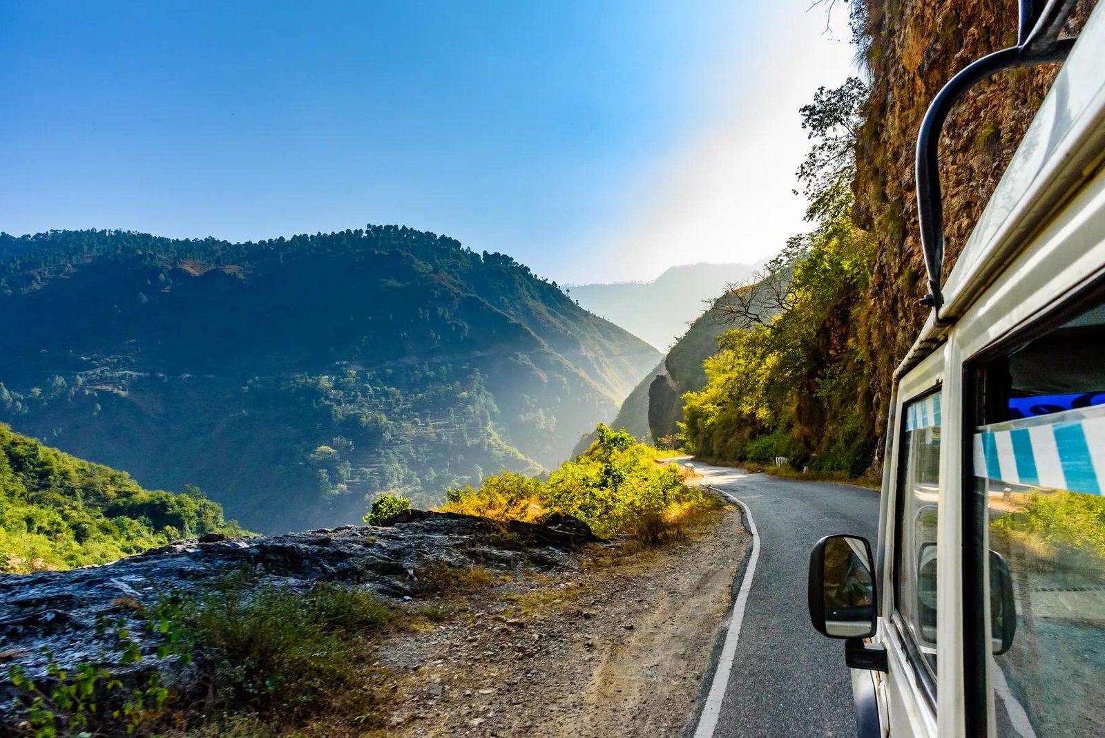 drive back from pipalkoti to Ristreksh with Scenic road views